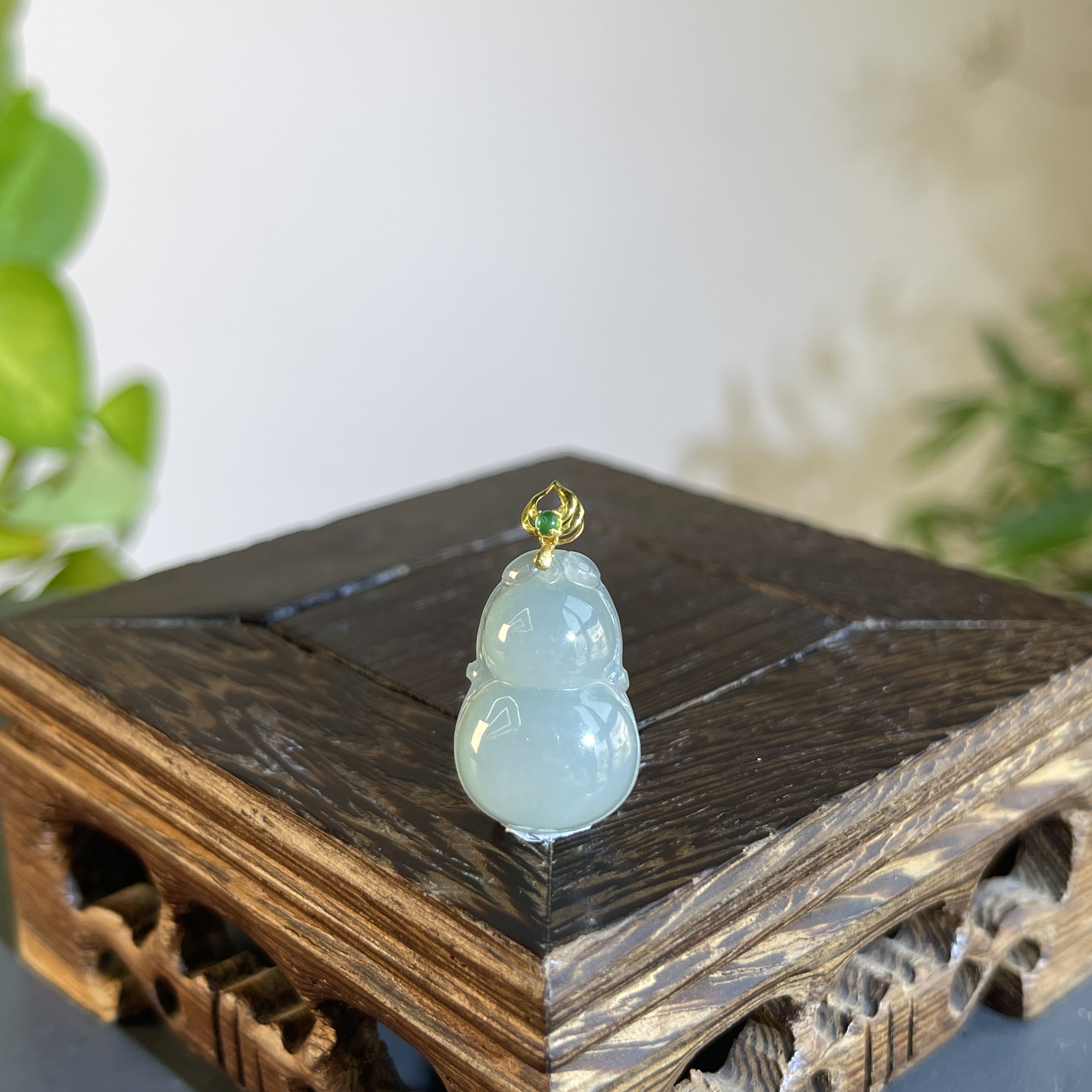 JTB12-010 天然缅甸A货翡翠 18K扣葫芦