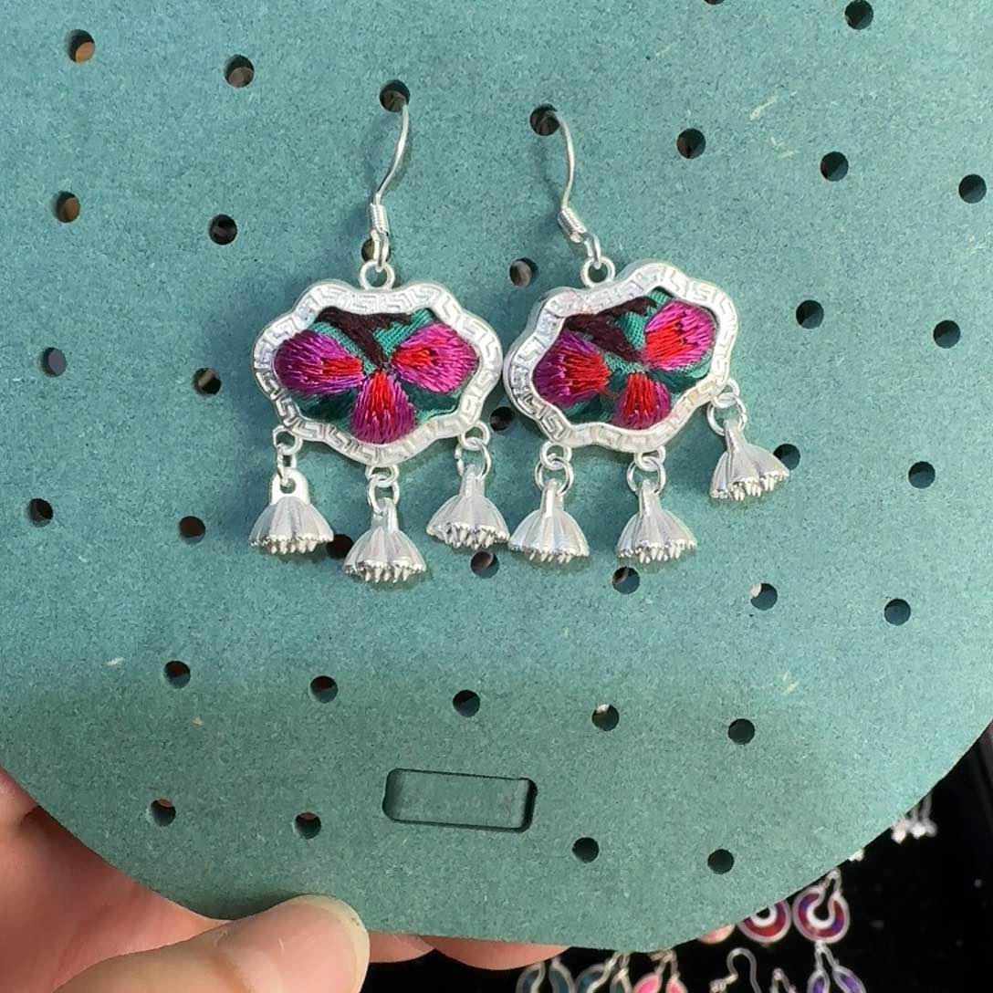 织绣民族风刺绣耳环