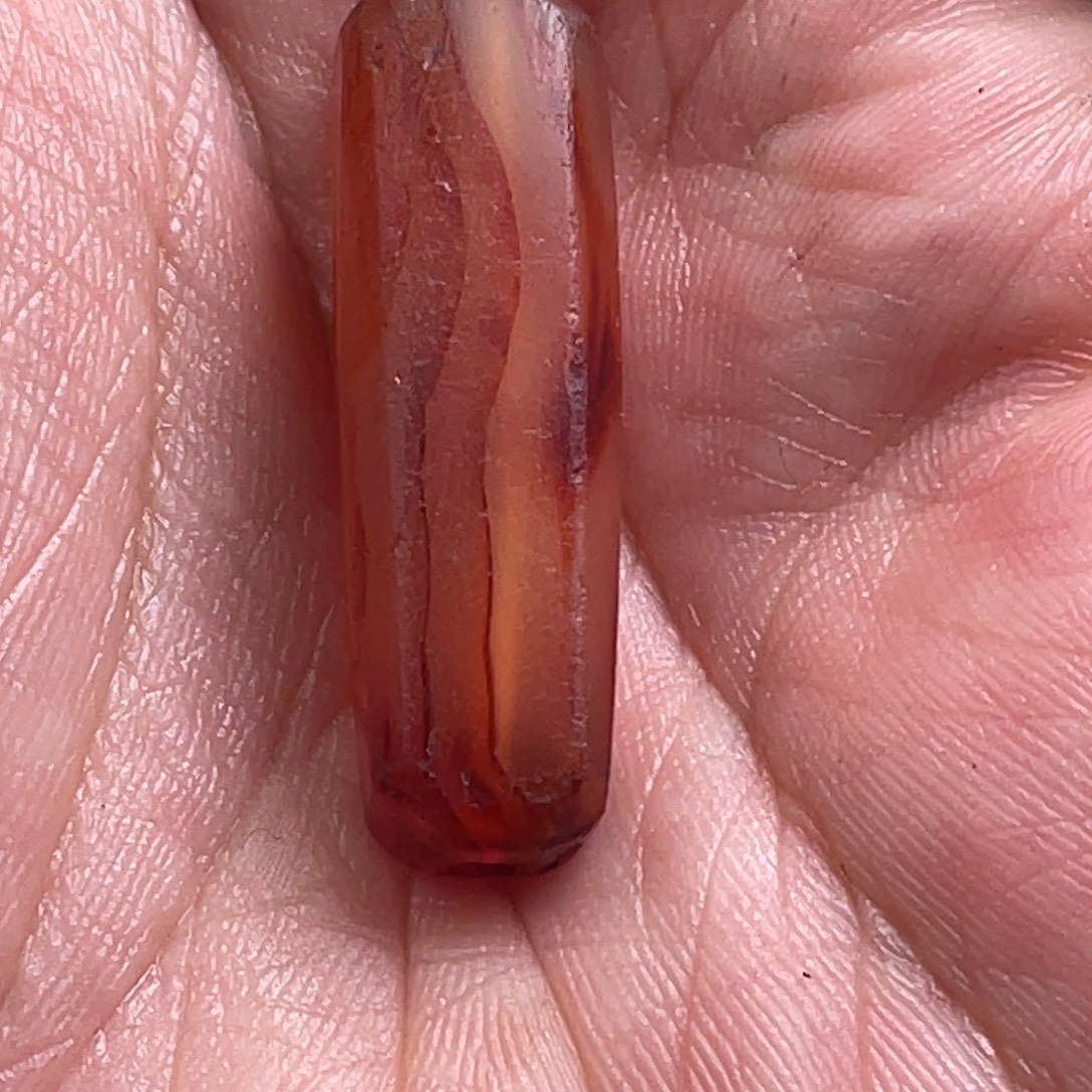 陶***主玛瑙/玉髓未镶嵌颈饰