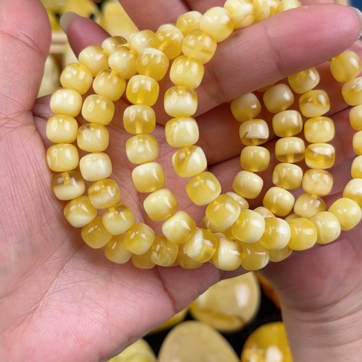 琥珀珠宝奇石未镶嵌琥珀，多样性发其一