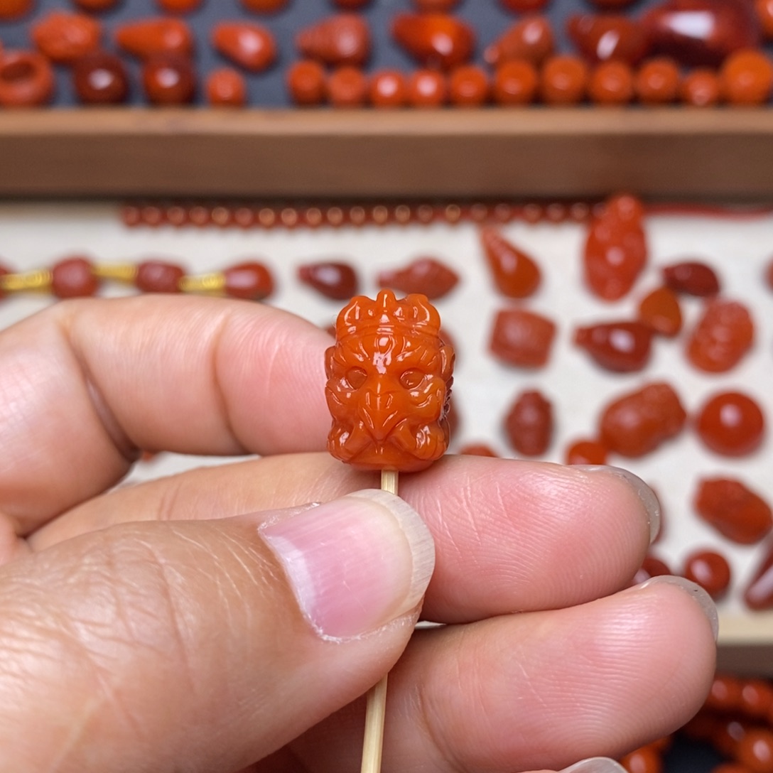 南红玛瑙配饰未镶嵌大鹏鸟卡11.5*15.9