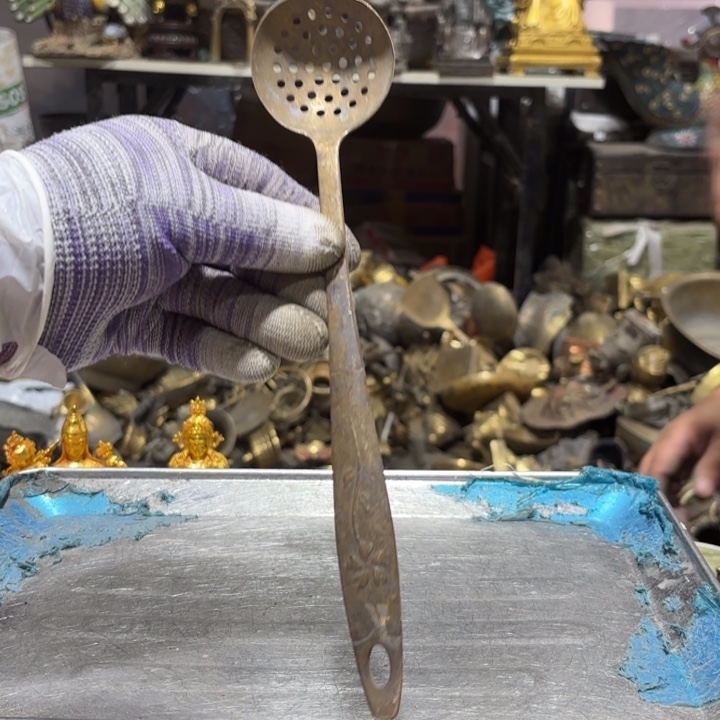 584 铜器物品理性消费