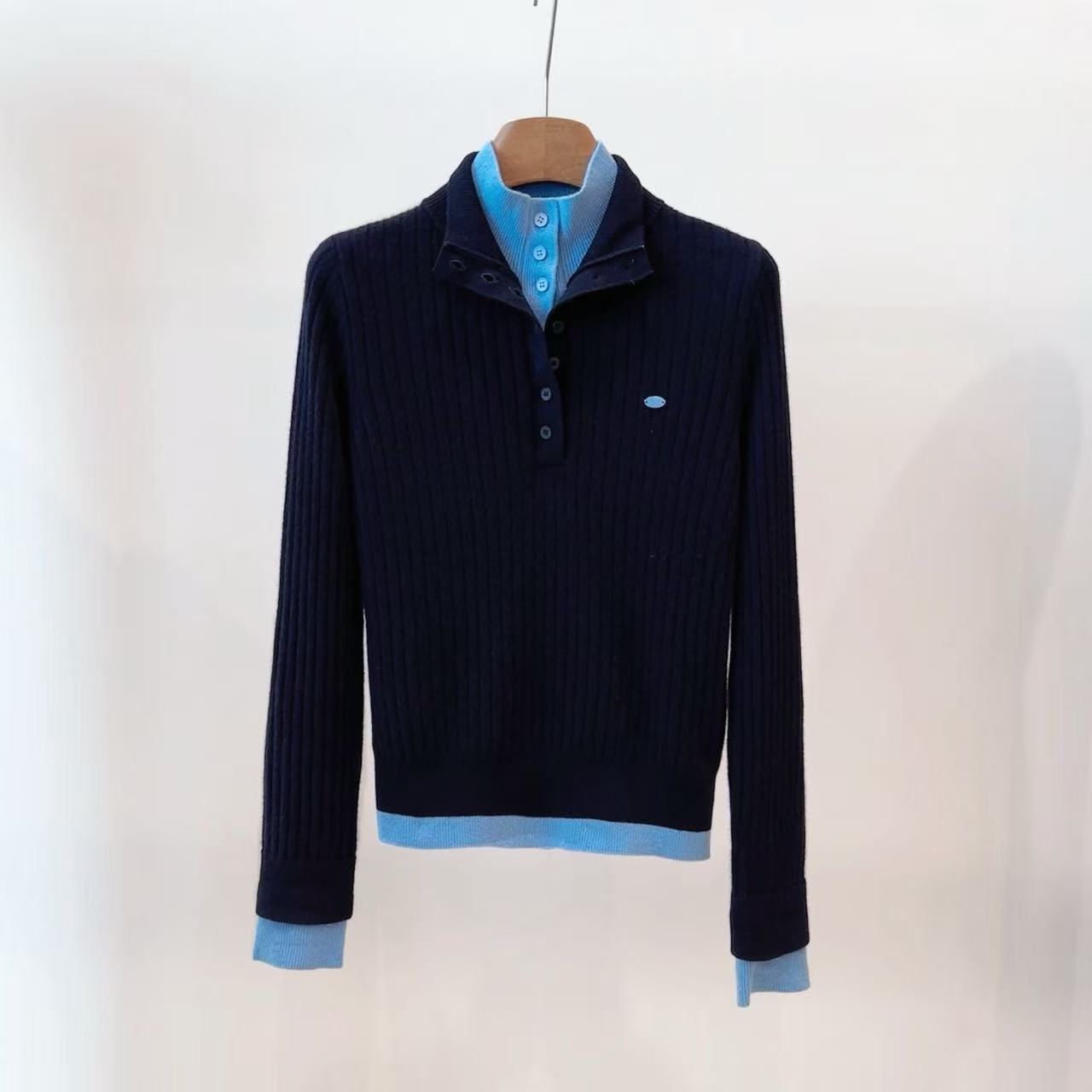 秋冬上新假两件时尚百搭设计感百搭女保暖撞色毛衣针织b534