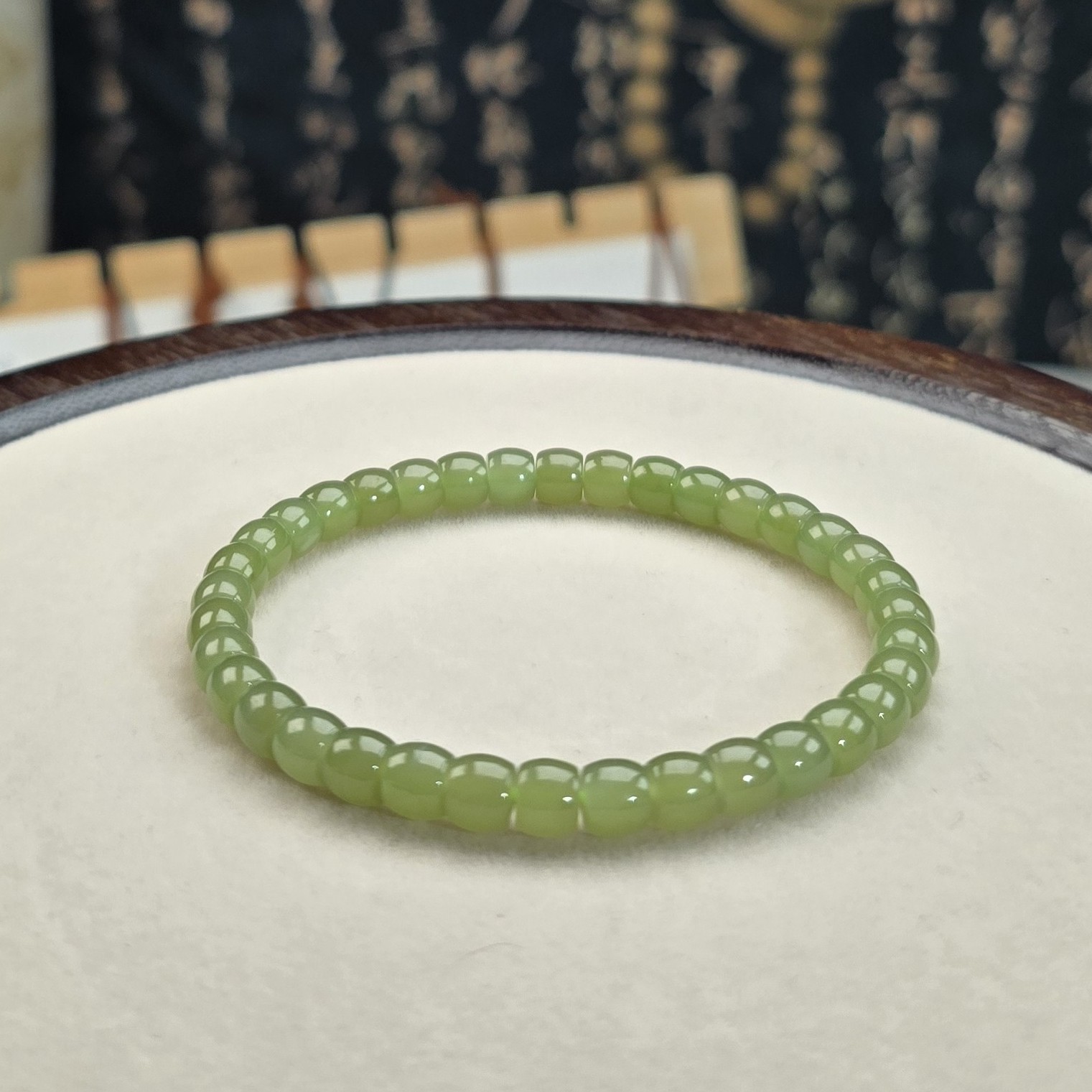 和田玉湖水绿卡6mm直切老型珠简约手串0029