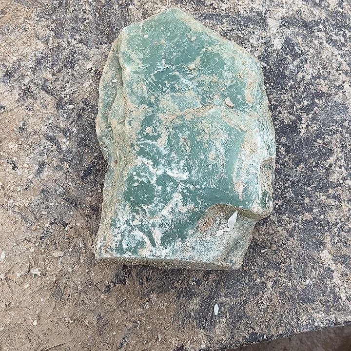 寒***影蛇纹石玉未镶嵌天然岫玉多样性发一