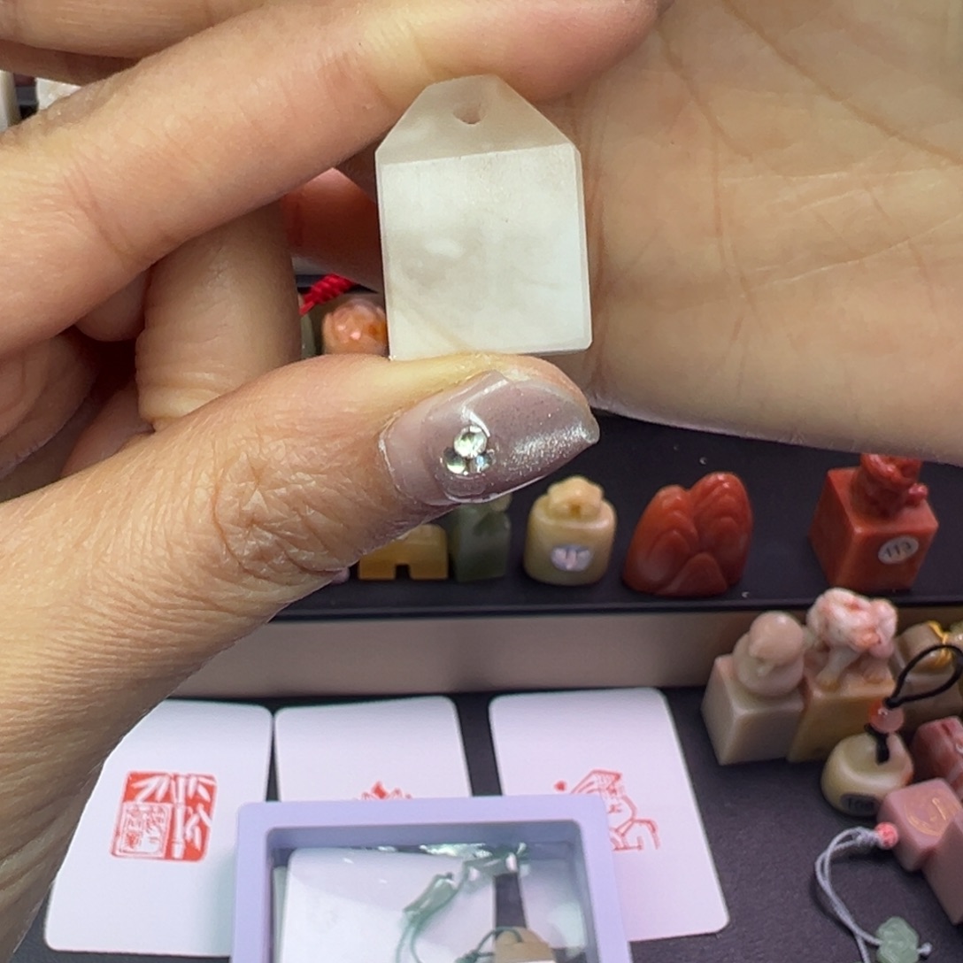 白***）寿山石印石包刻四字1.5