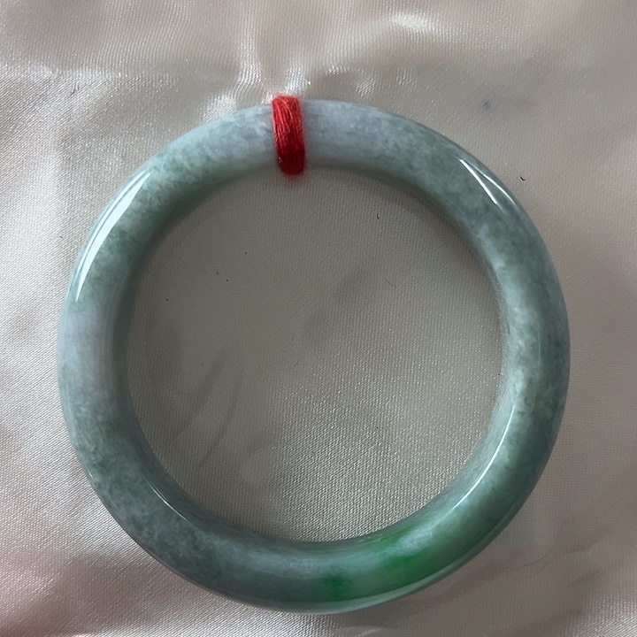 翡翠未镶嵌手镯57.9大全口妈妈款翡翠手镯