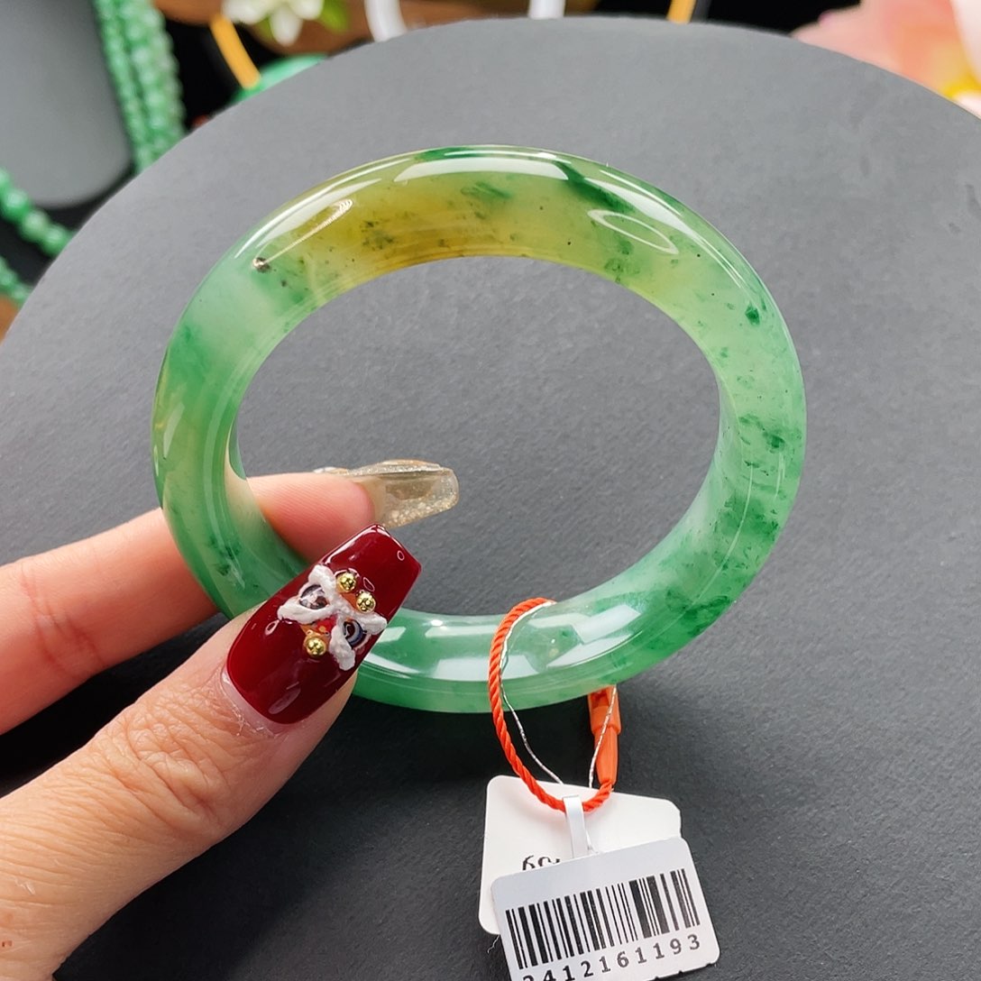 石英质玉手镯未镶嵌是**呀57.5