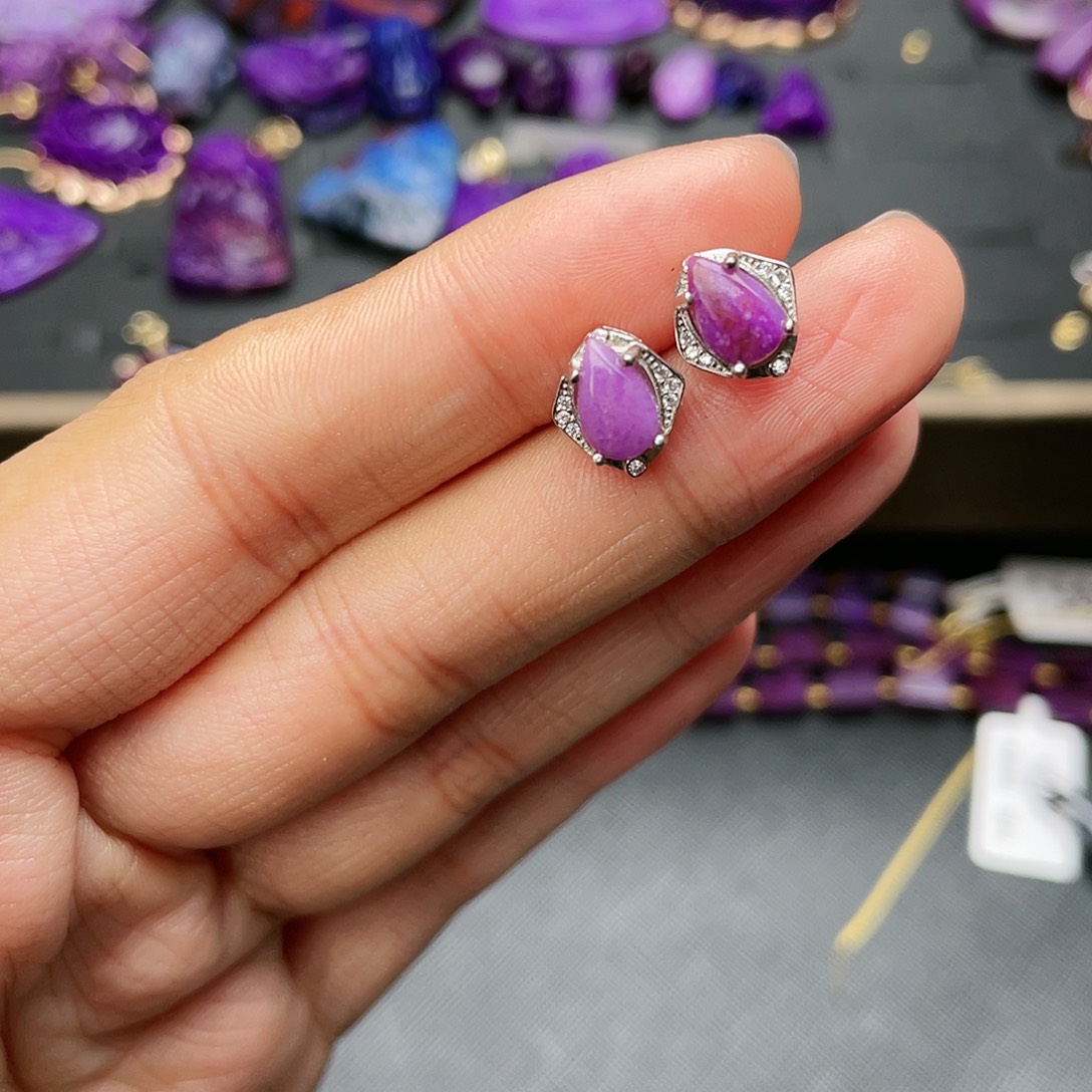 苏纪石（舒俱来）耳钉银S925镶嵌