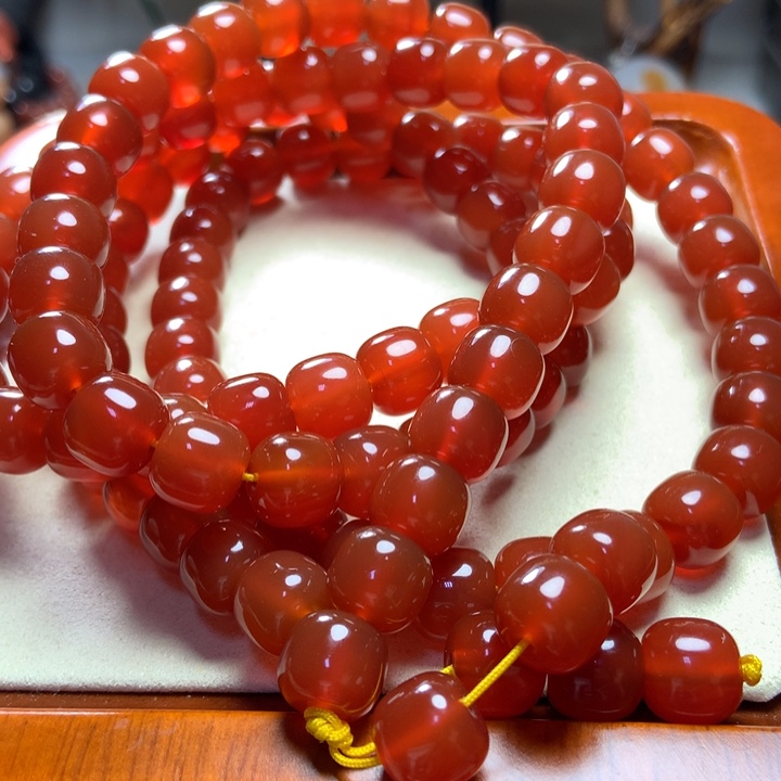 玛瑙/玉髓手串未镶嵌北红老型珠108粒