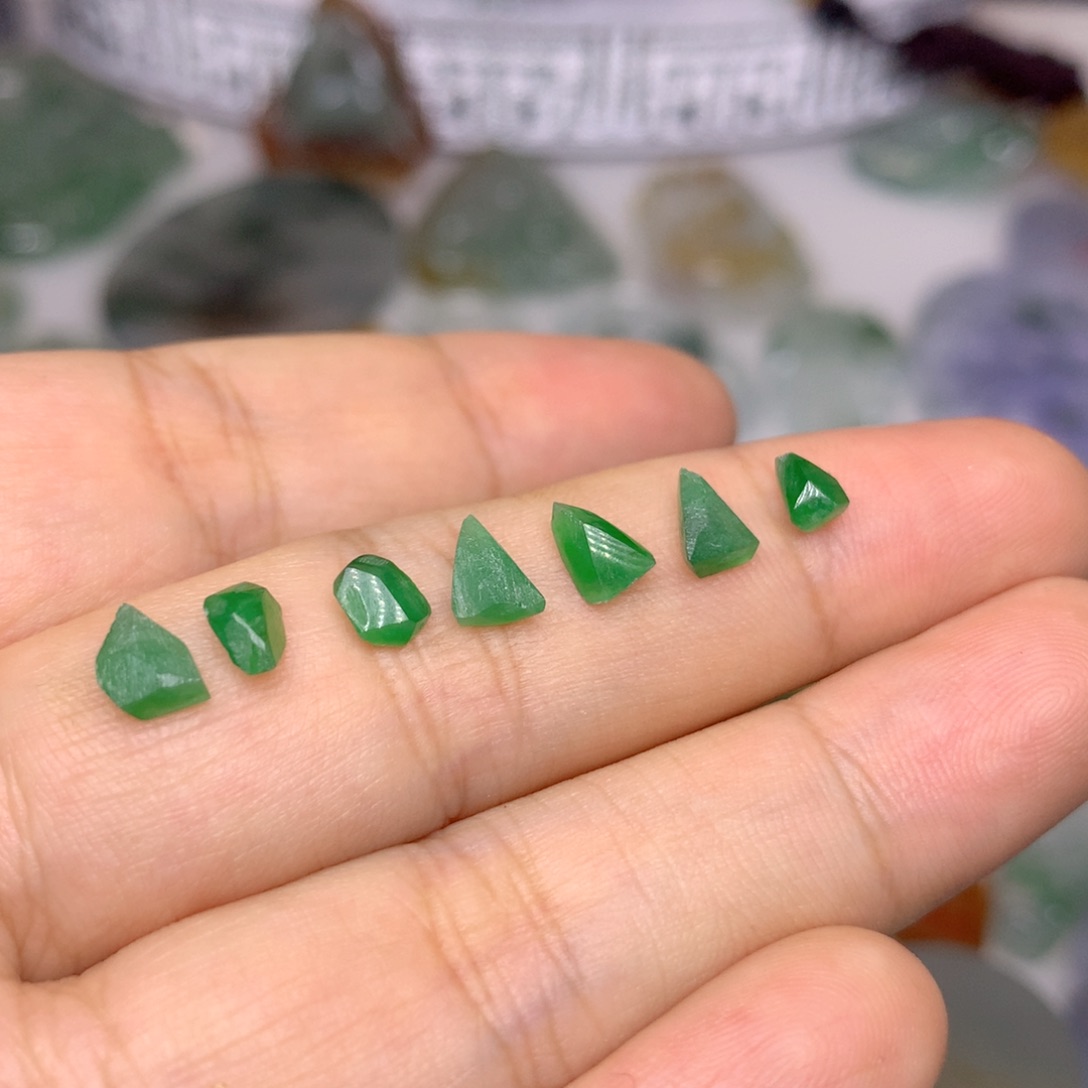 定制翡翠未镶嵌天然翡翠定制