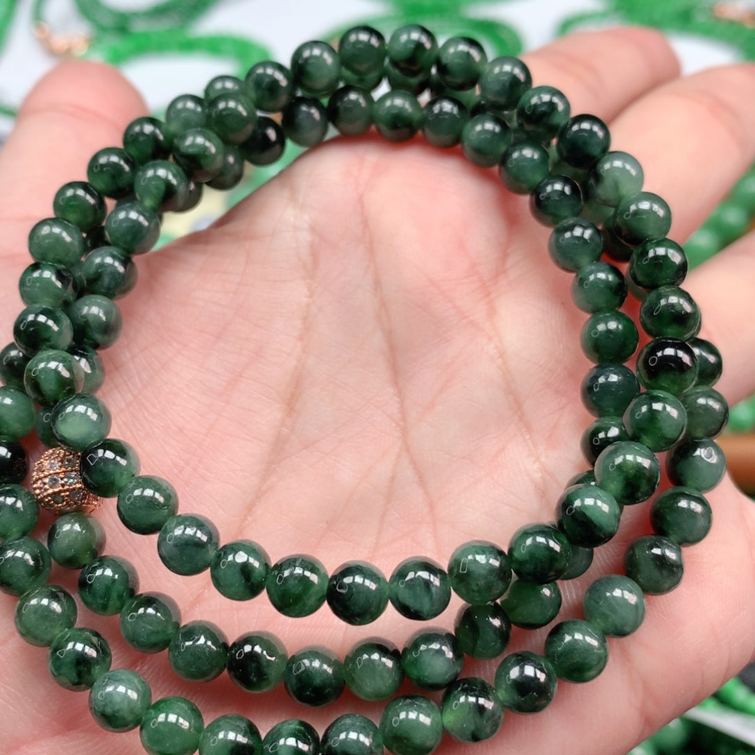 翡翠手链未镶嵌翡翠