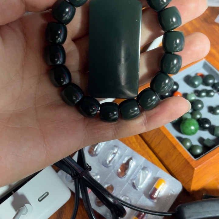 和田玉1未镶嵌慵***猫和田