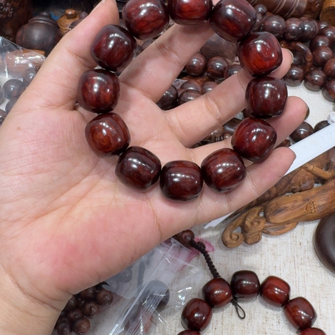 十***猪有机玻璃小件物品的销售