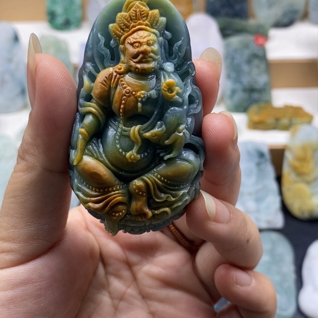 定制翡翠未镶嵌翡翠