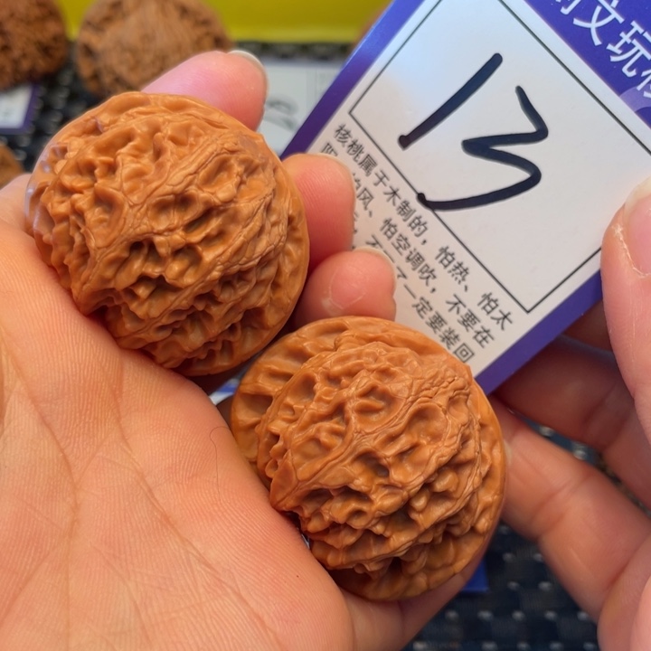 桃核把件41宫灯13。。。。。。。。