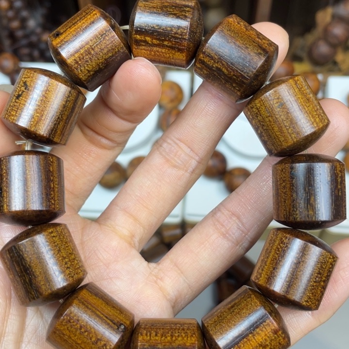 贡木把件手串手串