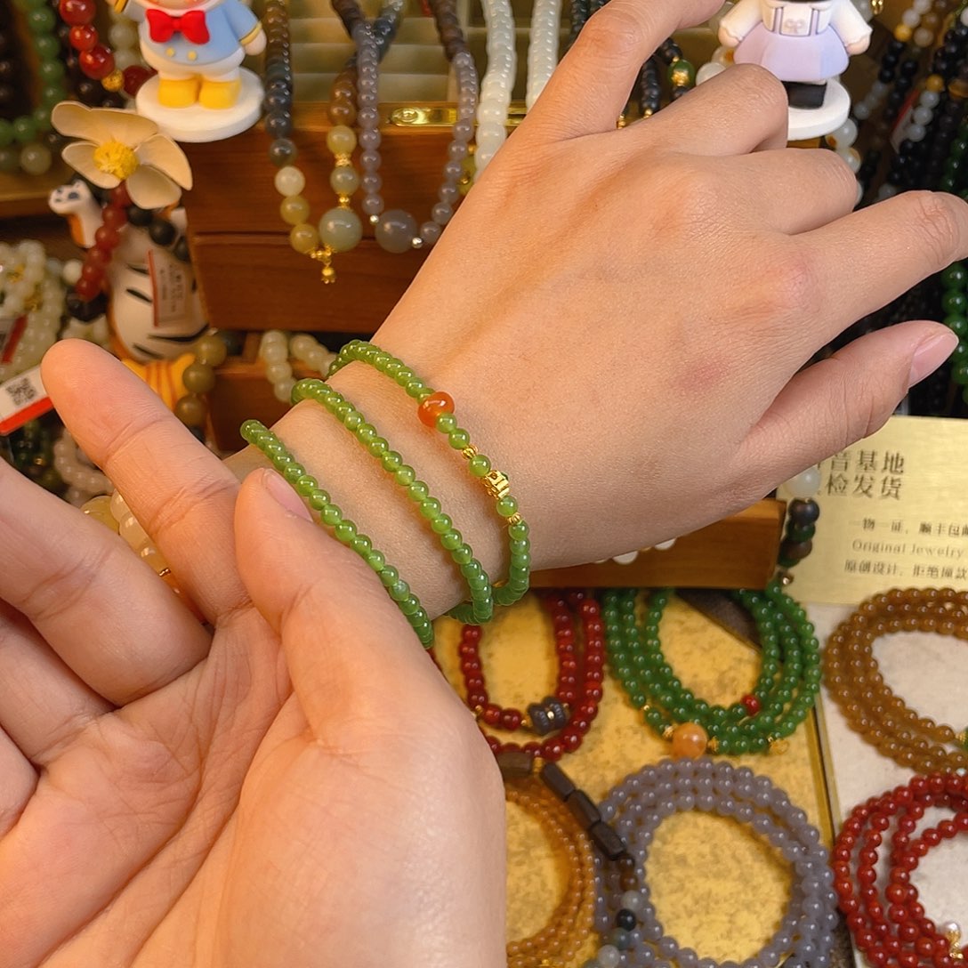 和田玉多圈手串未镶嵌