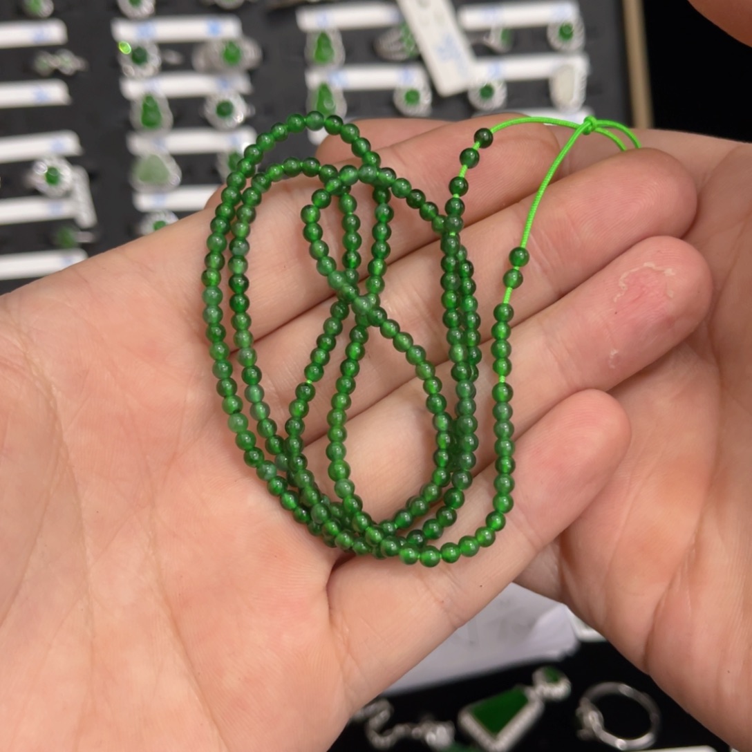 翡翠戒指未镶嵌翡翠小米珠