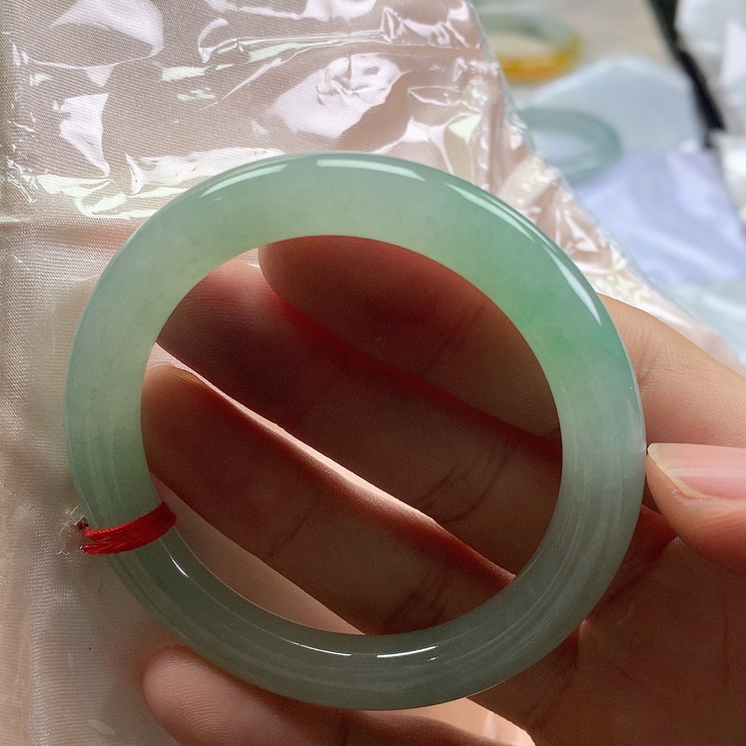 未镶嵌手镯翡翠翡翠