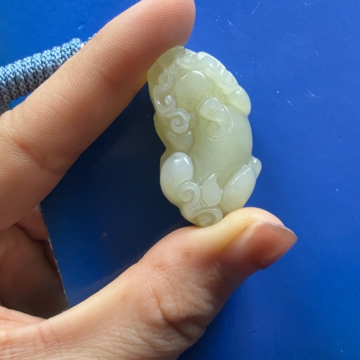 依***_和田玉未镶嵌挂件