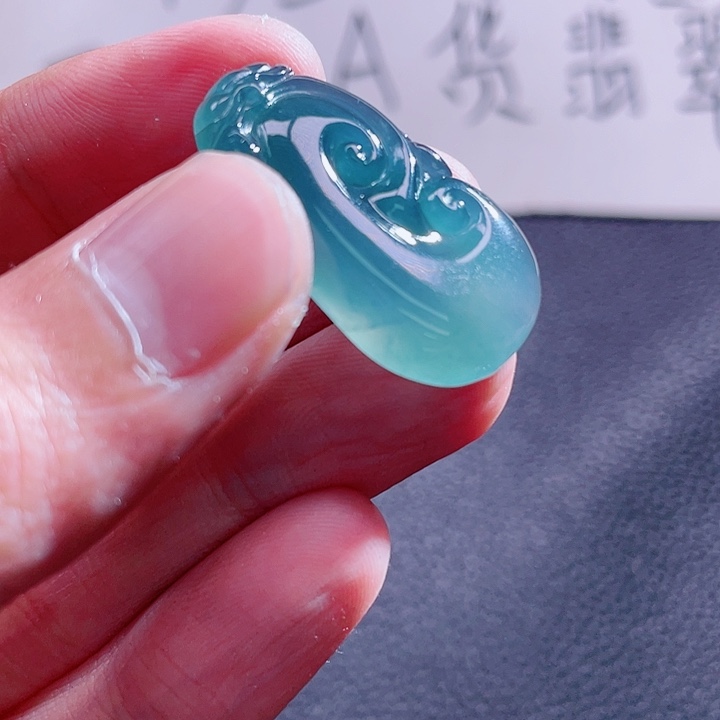 翡翠颈饰未镶嵌999999999