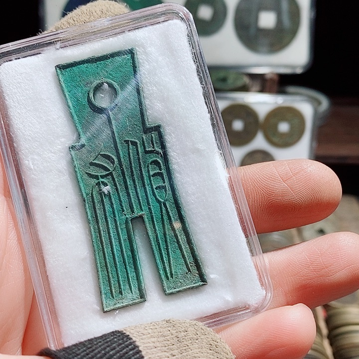 娇***宇小小小小手机工艺品001