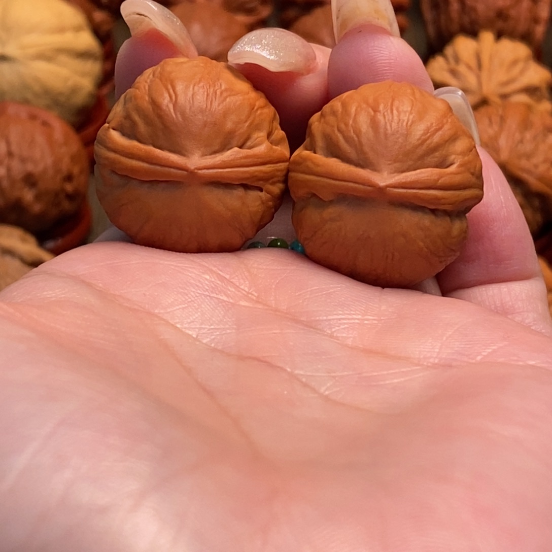 文玩核桃把件龙珠