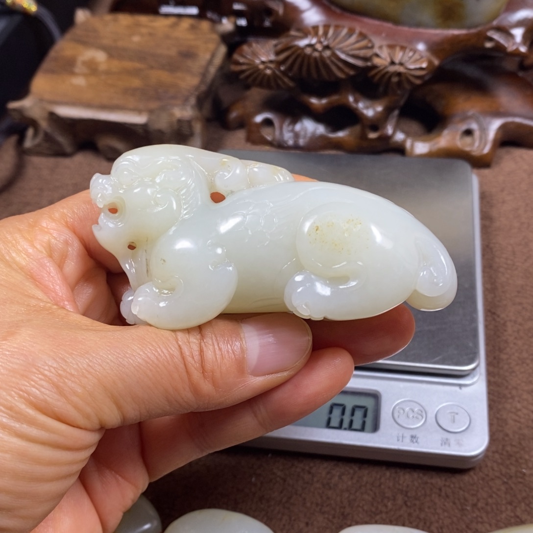 我***人和田玉未镶嵌把件