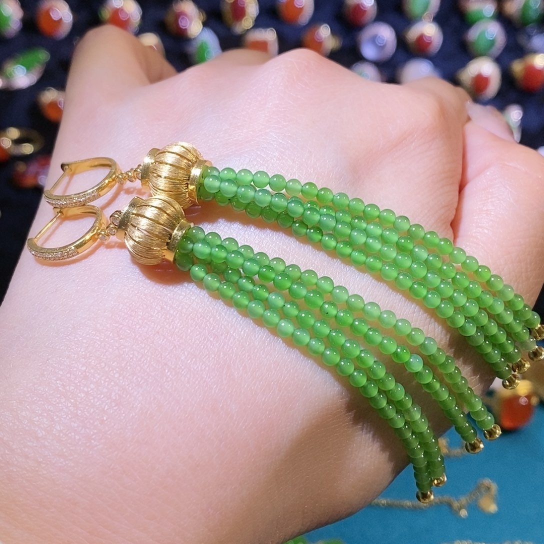 和田玉耳饰18K金镶嵌