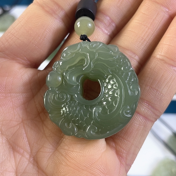 和田玉吊坠(赠链)未镶嵌