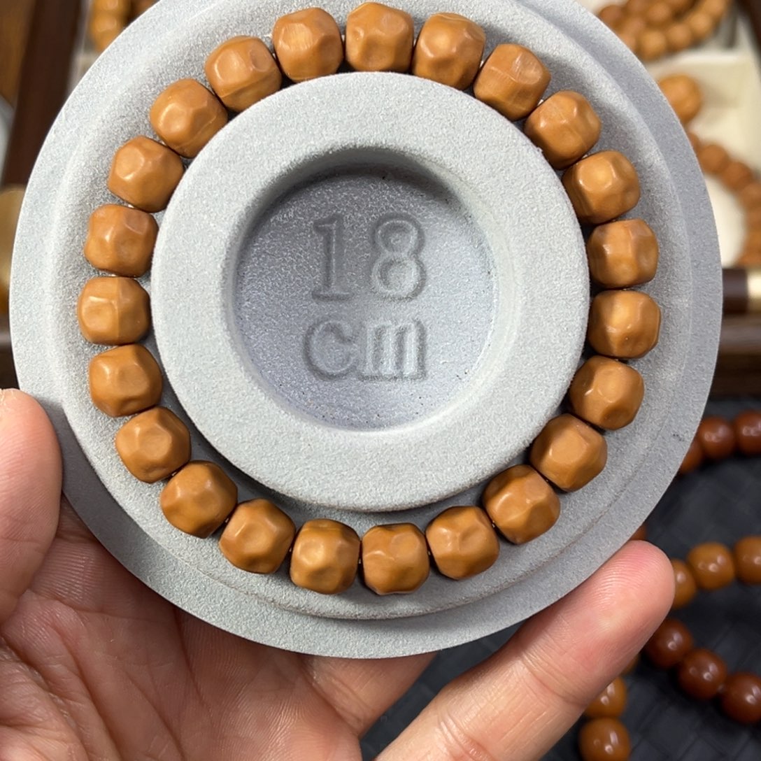 托***基手串猴头核桃奶酪