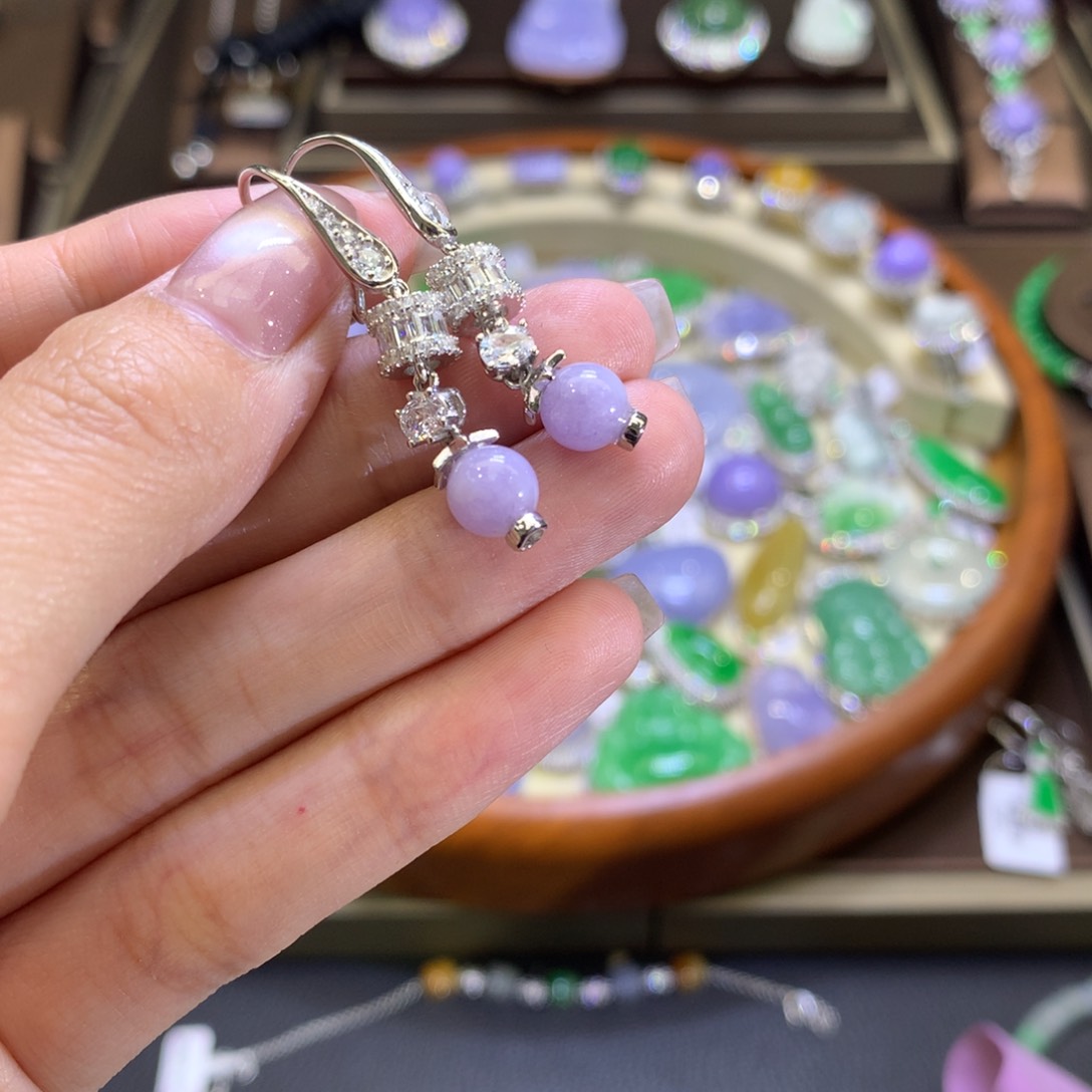 翡翠颈饰银S925镶嵌翡翠吊坠