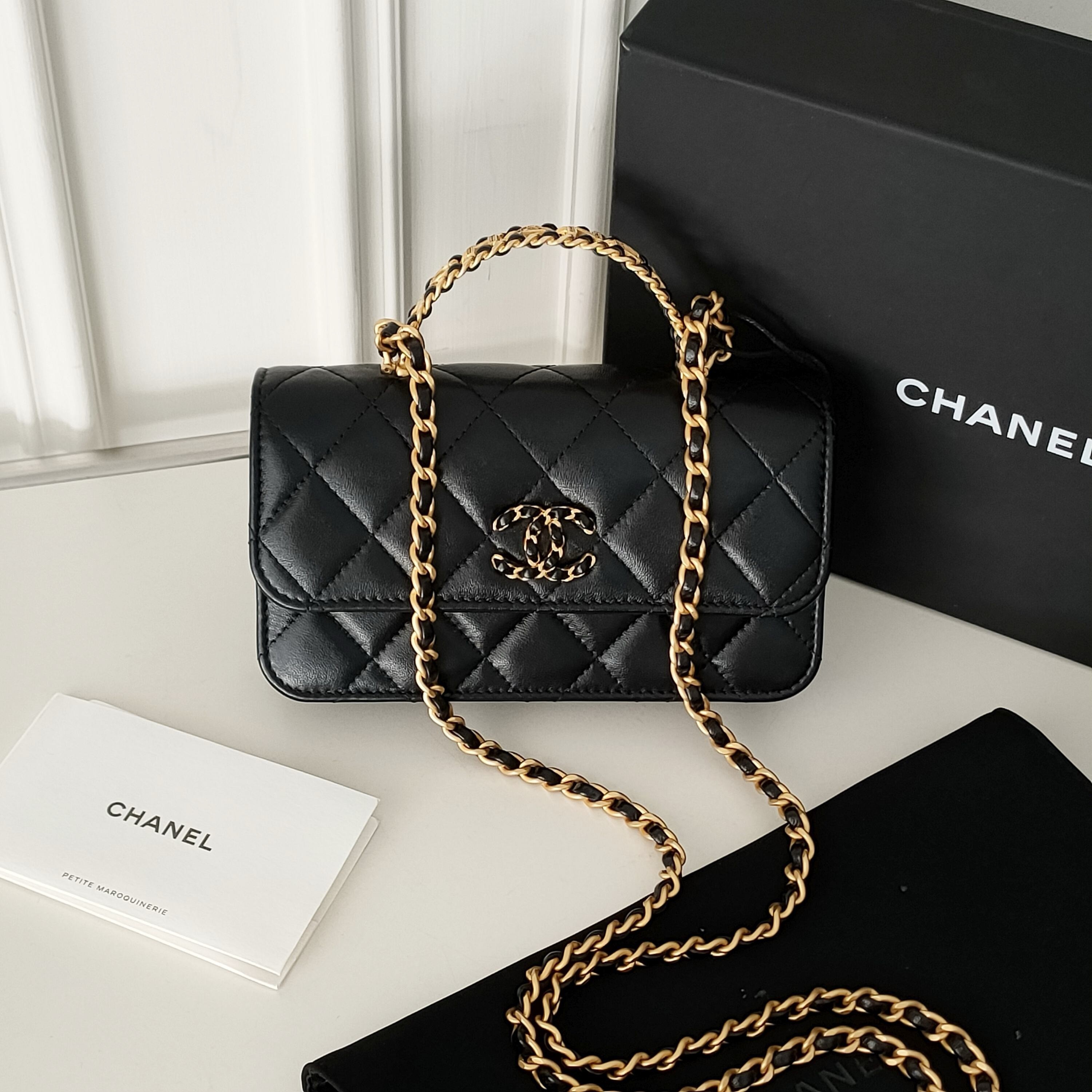 99新 Chanel/香奈儿 24C黑金羊皮镶钻手柄woc手提单肩挎包40270