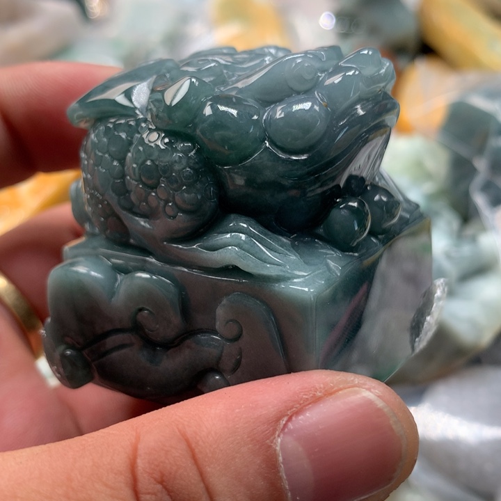 翡翠未镶嵌颈饰保真天然a货翡翠