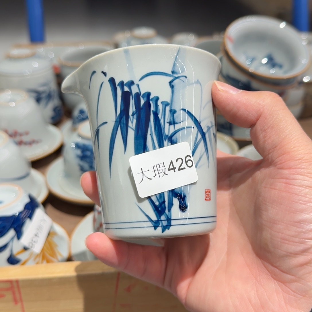 釉下手绘茶具微瑕