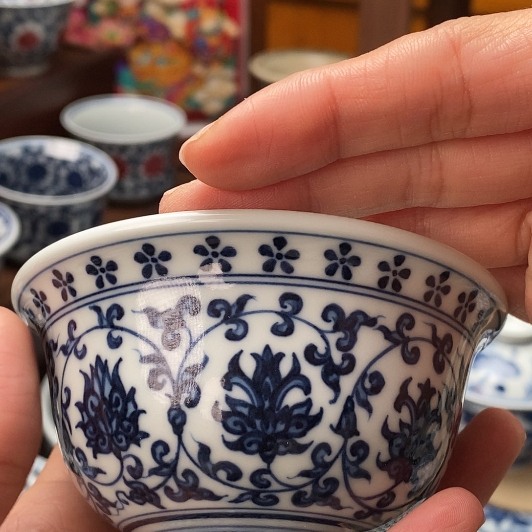瓷杯子青花缠枝莲压手杯