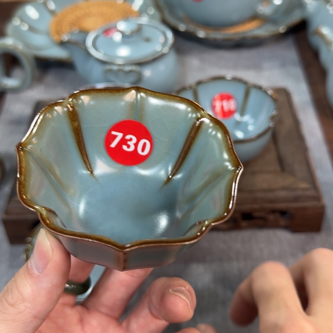 瓷片。。。。。。。。。。。。。。。。。