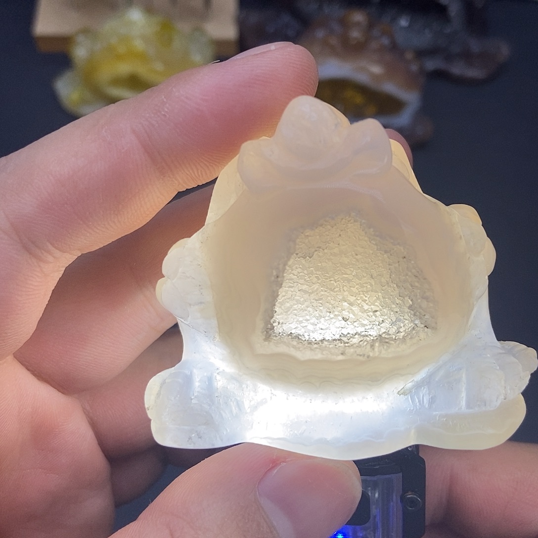 玛瑙/玉髓未镶嵌珠宝奇石