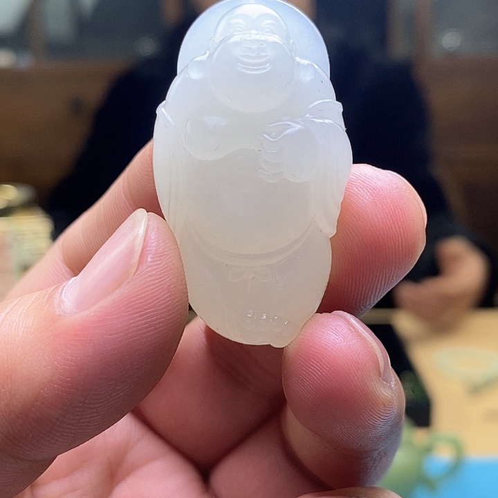 和田玉（糖玉）颈饰未镶嵌弥勒佛