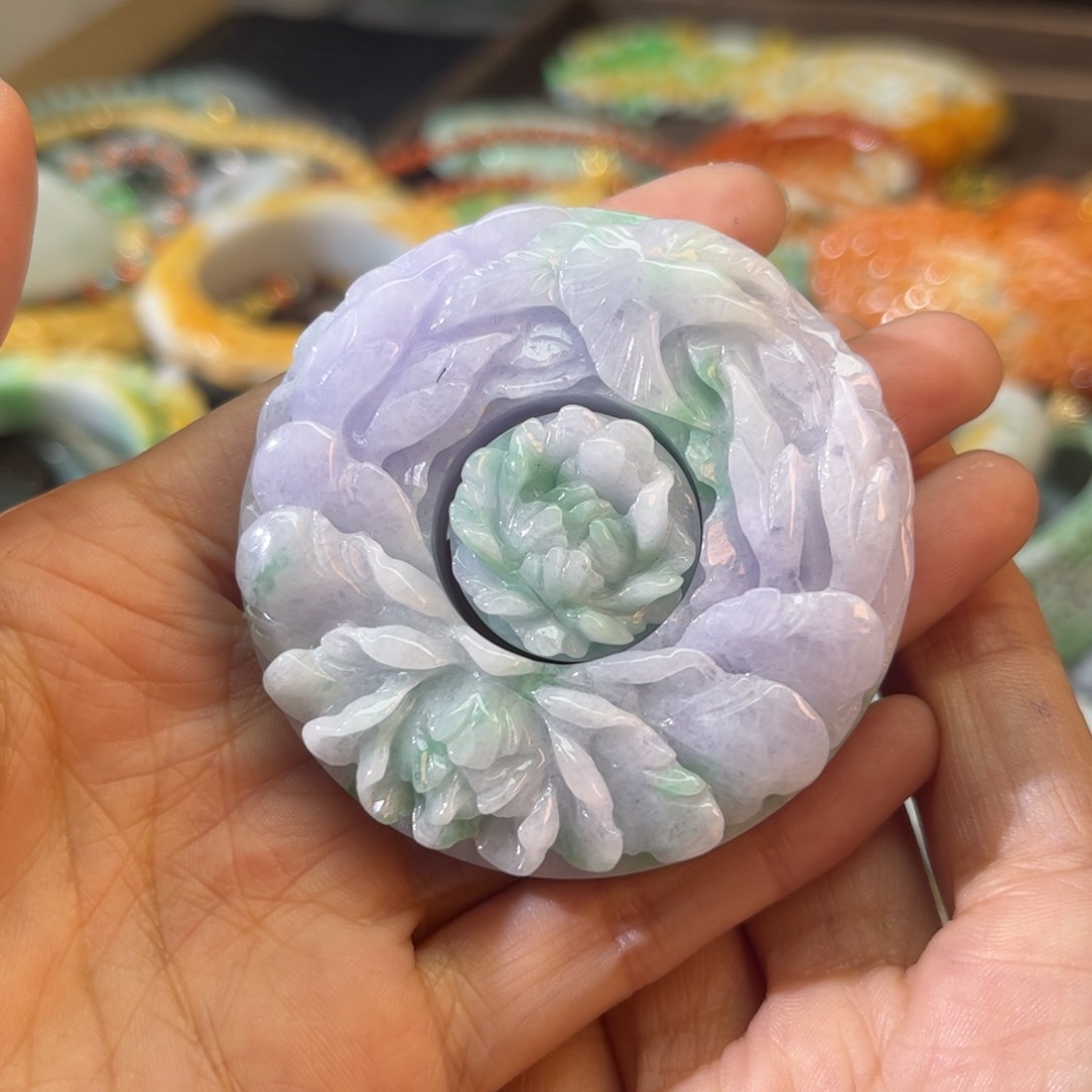 翡翠颈饰未镶嵌待编款