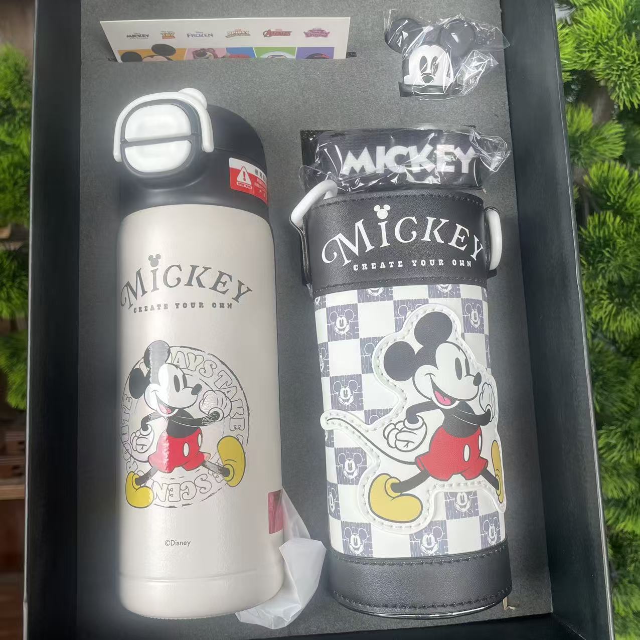 家年华-520ml黑色米奇保温杯AA1725