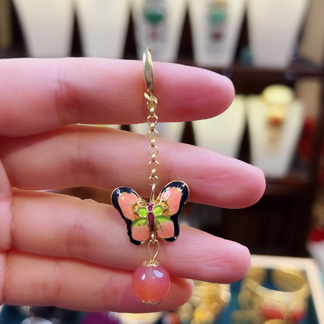 琥珀耳饰未镶嵌，