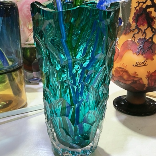 琉璃花瓶水晶高28厘米口径10厘米