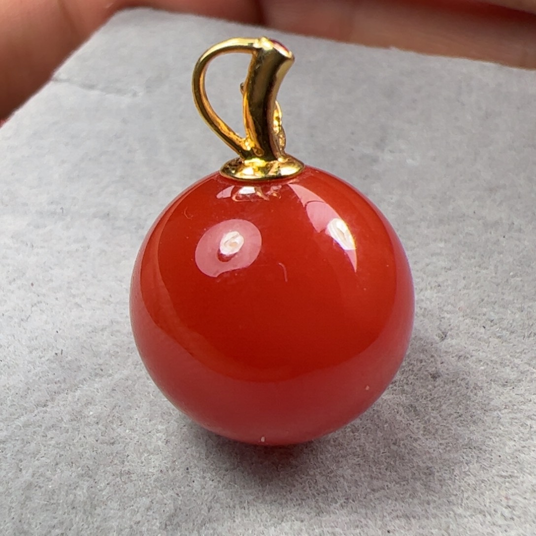 南红玛瑙珠子吊坠18K金镶嵌