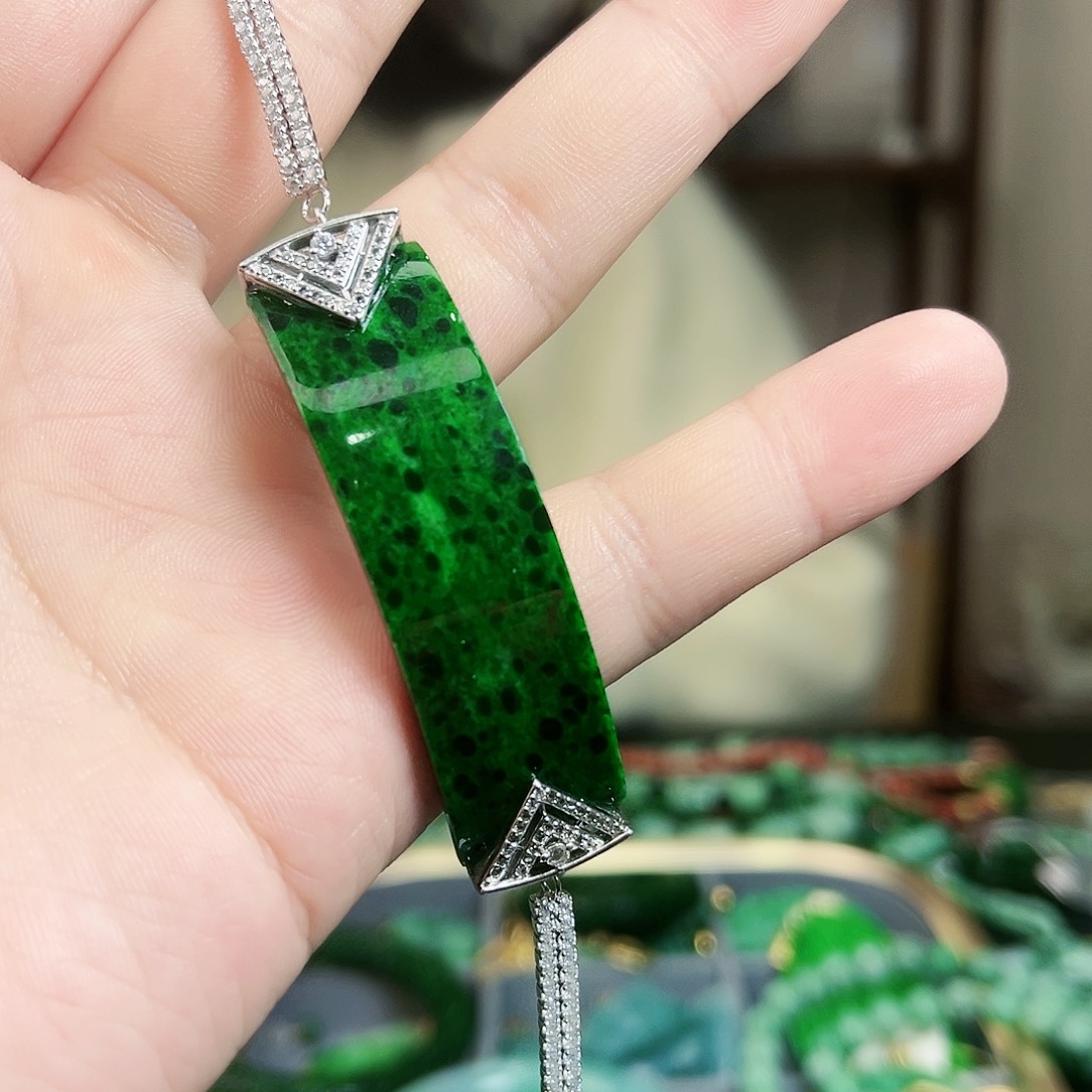 翡翠颈饰银S925镶嵌手链