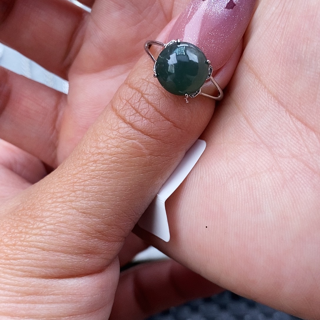 ꧁***꧂翡翠未镶嵌戒指缅甸