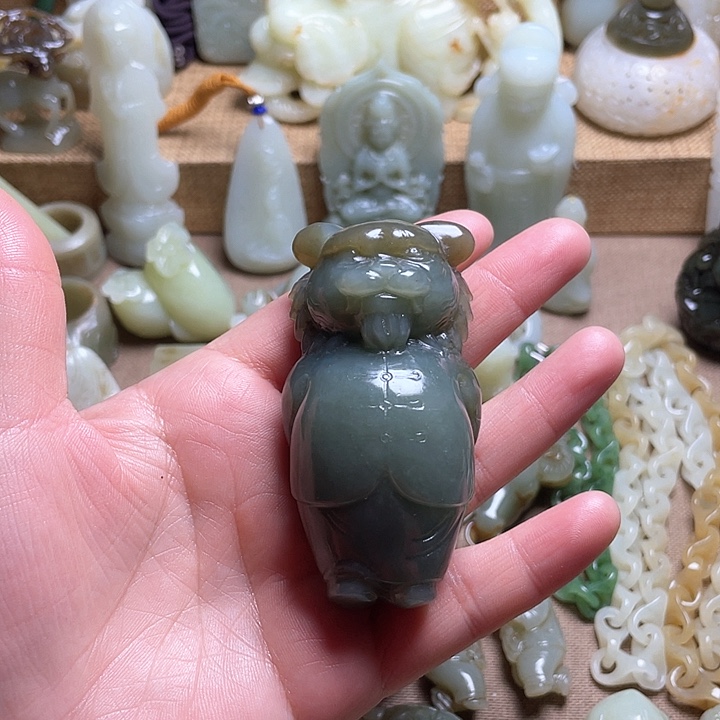 和田玉颈饰未镶嵌外**哥