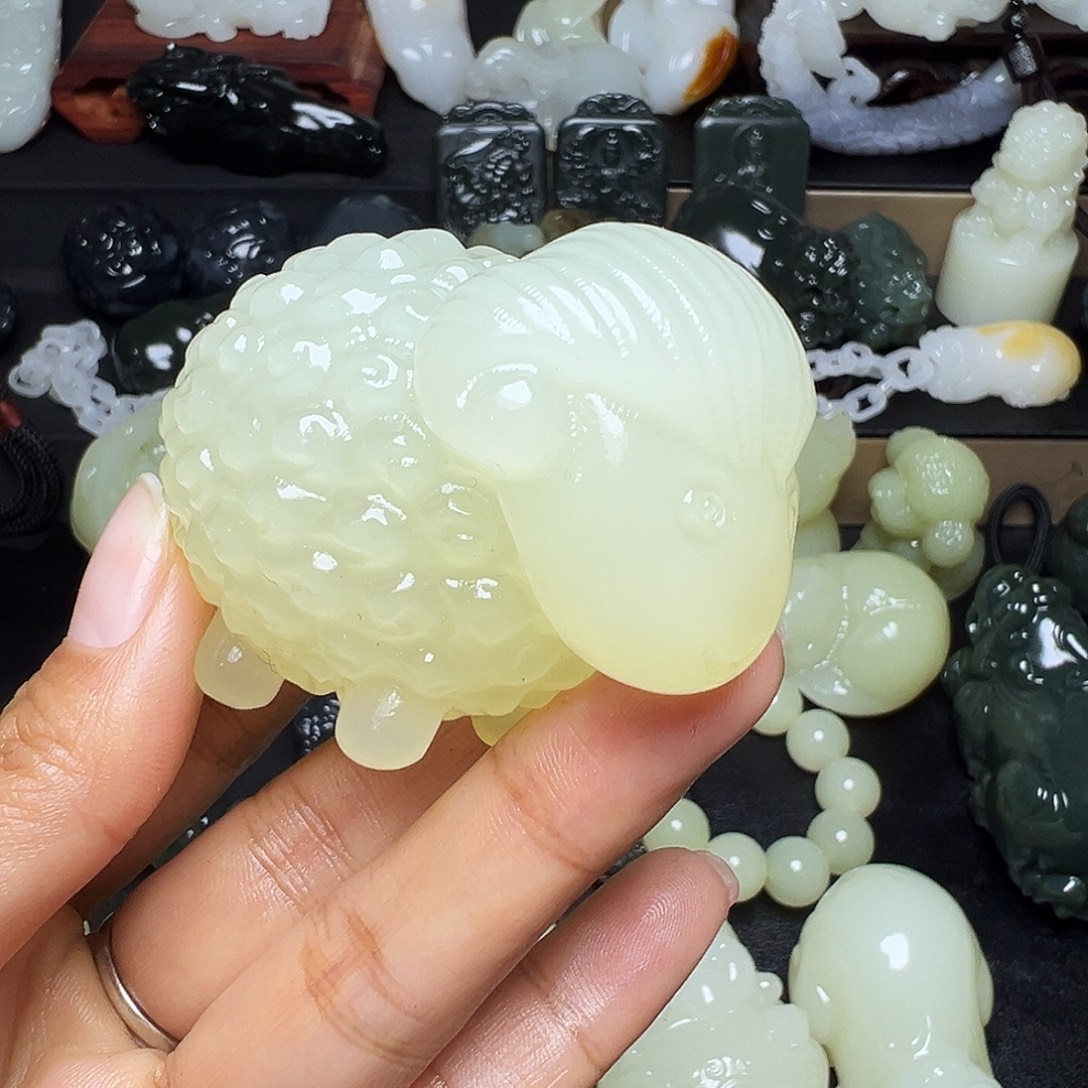 最***样软玉未镶嵌把件新疆天然精品料子