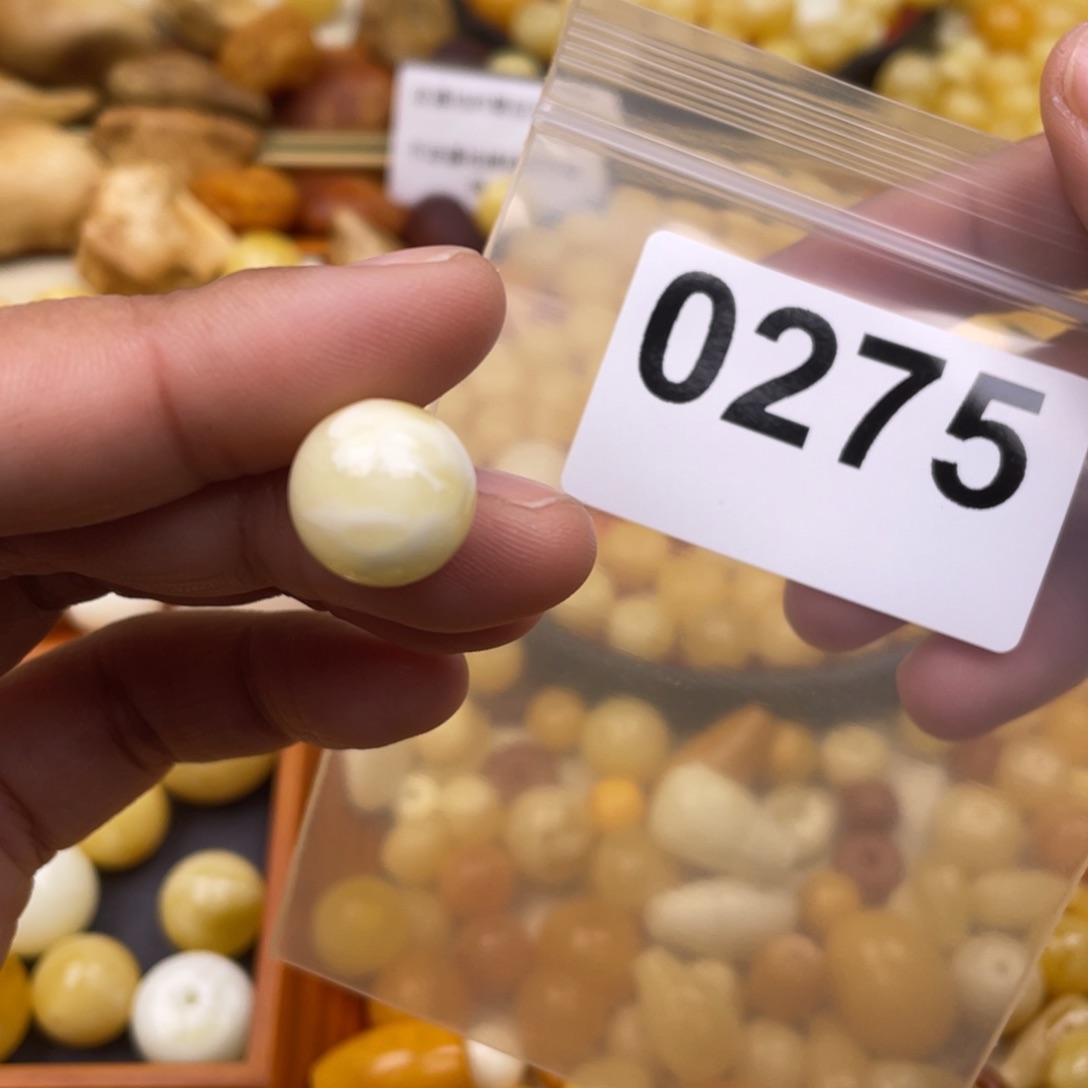 琥珀珠宝奇石未镶嵌我***鱼矿点